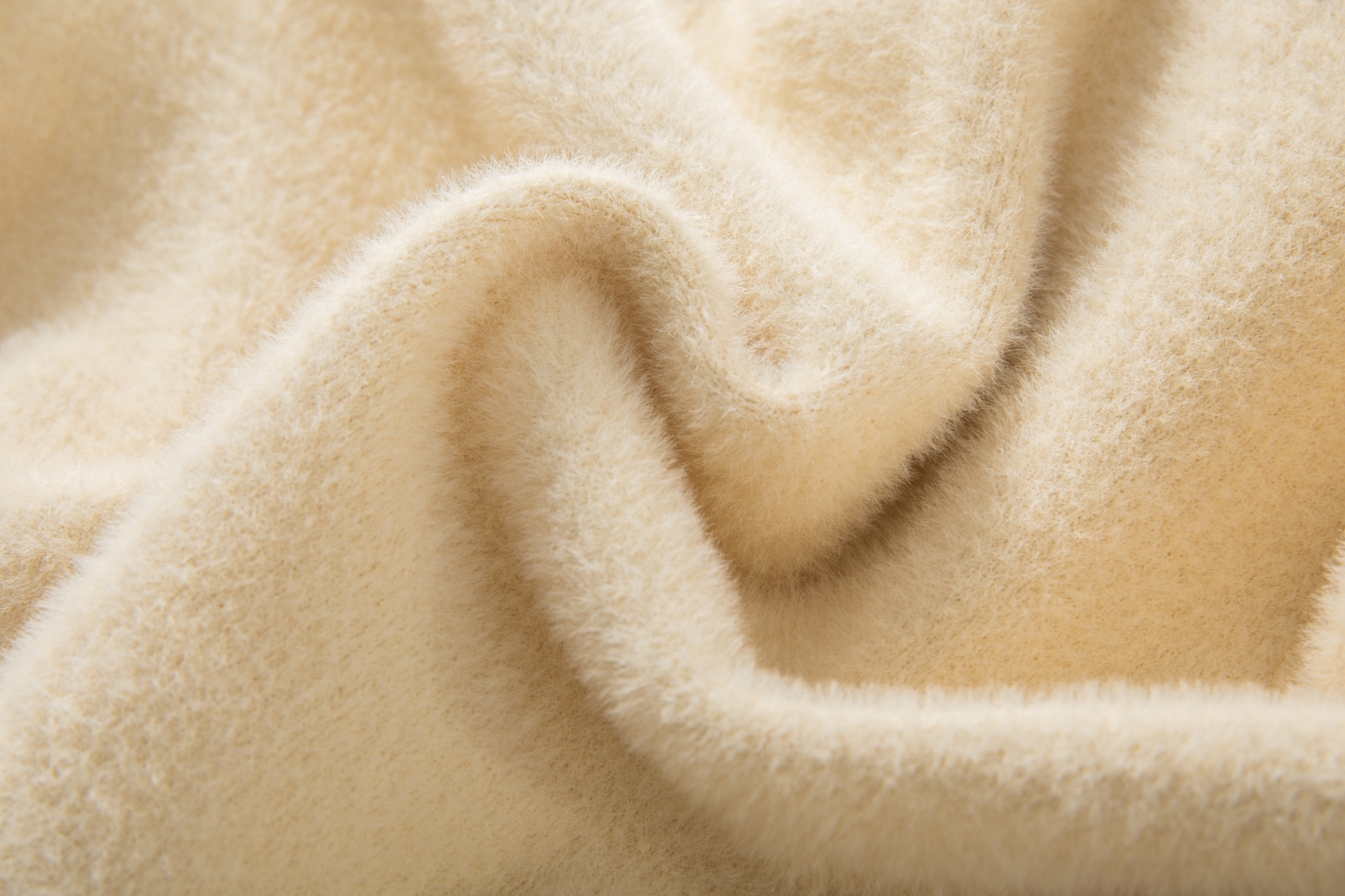 拓展海(hǎi)外(wài)市(shì)場(chǎng)，優質針織面料出口量顯著增長(cháng)